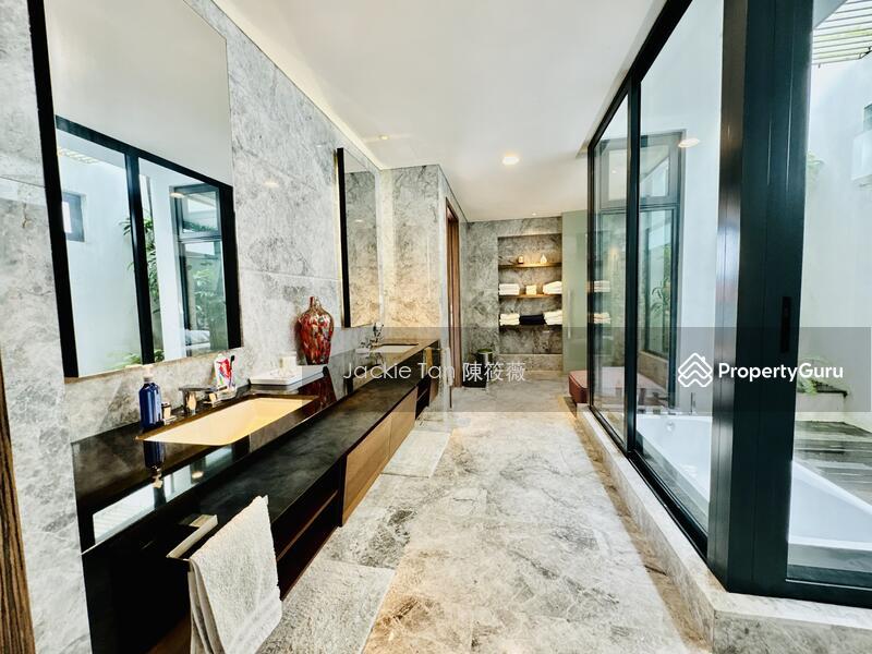 Prop-GPT: Semi-Detached: D10  Must View, 9247 Sqft of Luxury Living