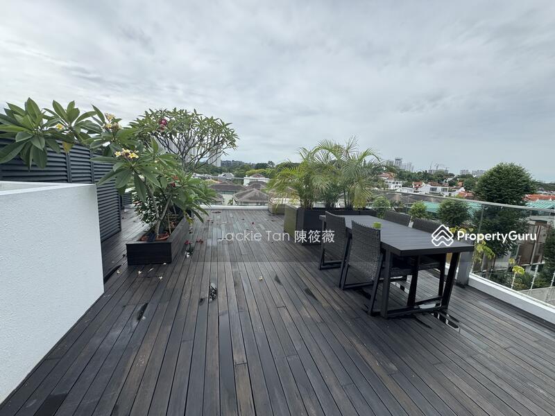 Must View, 9247 Sqft of Luxury Living