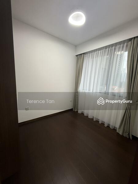 Condominium for Sale: Middle Road, D07, 188105