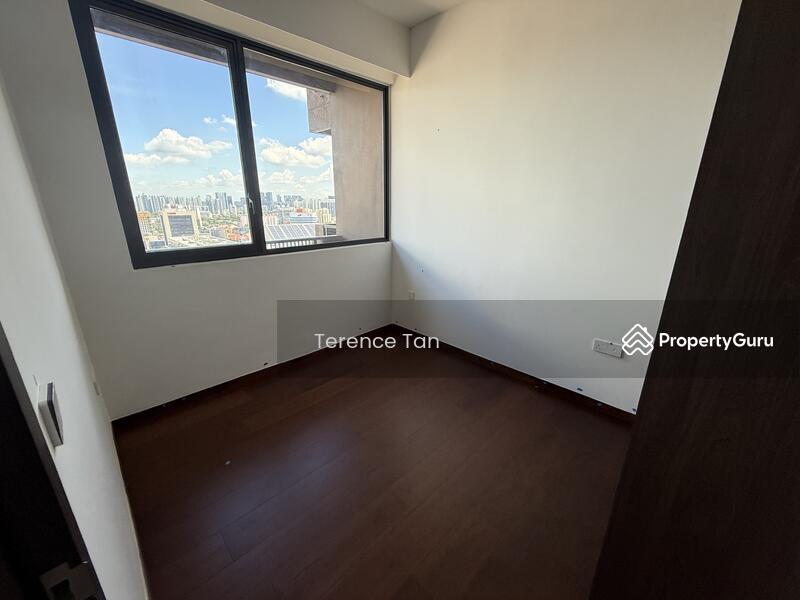 Condominium for Sale: Middle Road, D07, 188105
