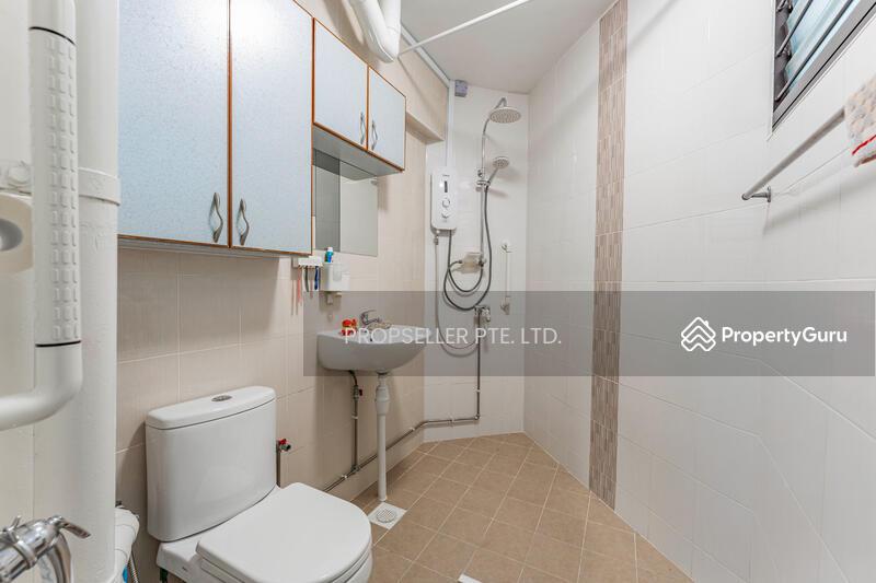 HDB Flat for Sale: Tampines, D18, 520276