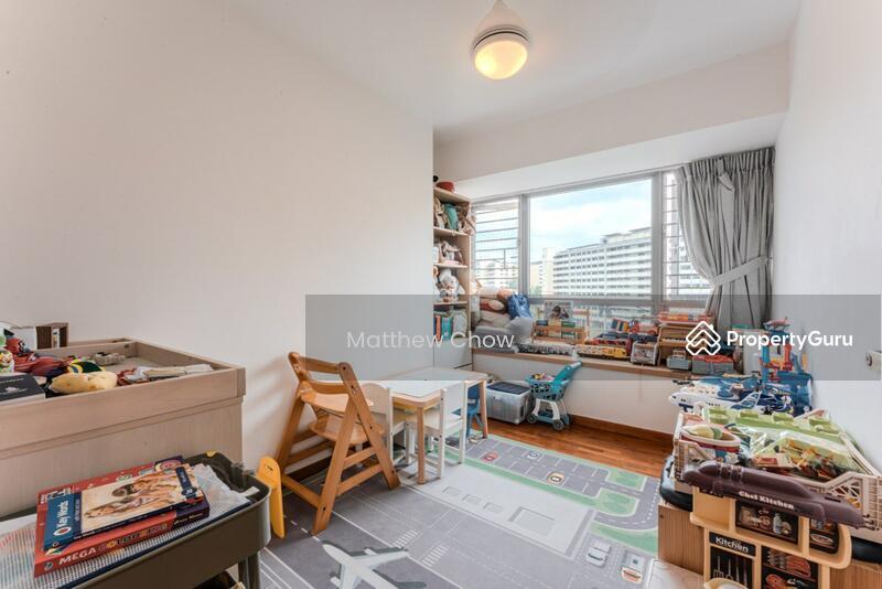 HDB Flat for Sale: Simei, D18, 521167