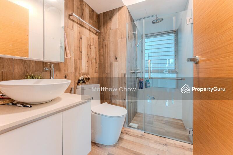 HDB Flat for Sale: Simei, D18, 521167