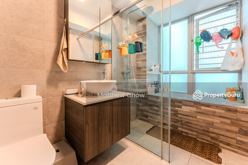 HDB Flat for Sale: Simei, D18, 521167