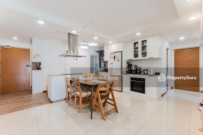 HDB Flat for Sale: Simei, D18, 521167