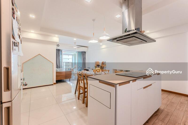 HDB Flat for Sale: Simei, D18, 521167