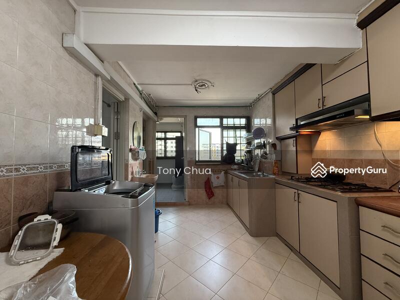 HDB Flat for Sale: Geylang, D14, 380011