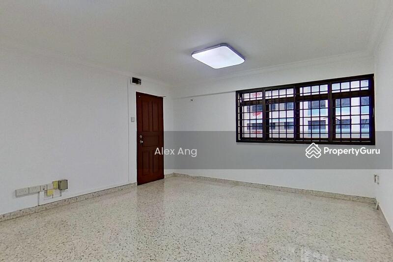 Prop-GPT: HDB Flat: D20 Ang Mo Kio 336 Ang Mo Kio Avenue 1