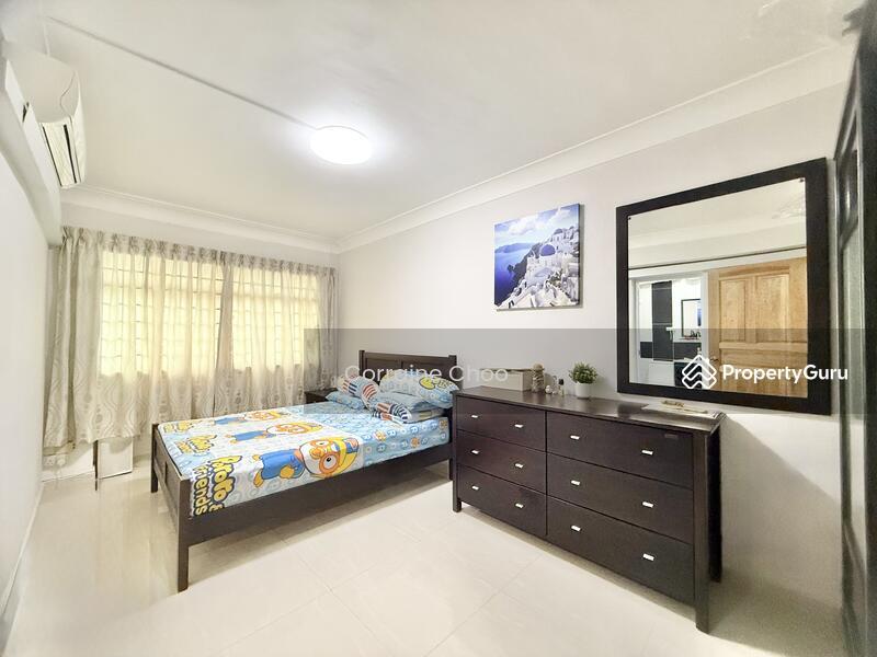 354 Woodlands Avenue 1