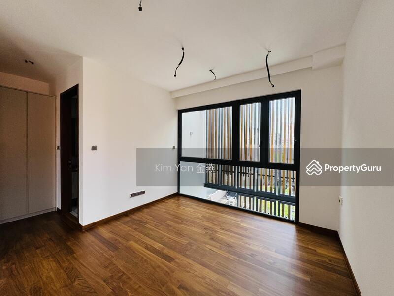 Brand New & Freehold Semi-D, 4 levels with Lift, Swimming Pool, 6+1 bedrooms