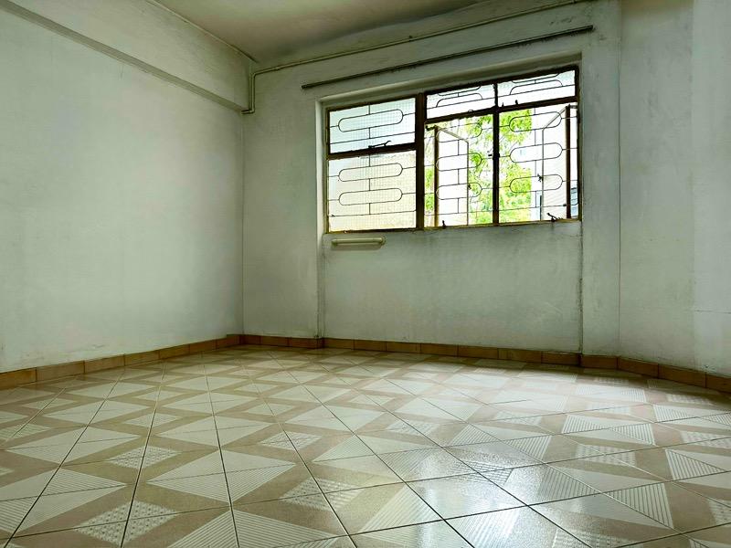 HDB Apartment for Sale: Tampines, D18, 521107