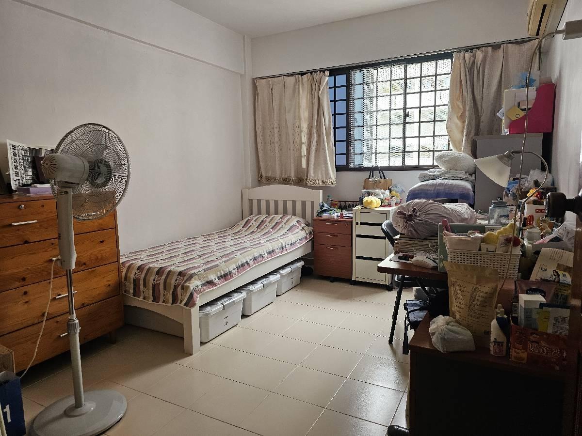 HDB Apartment for Sale: Yishun, D27, 760610