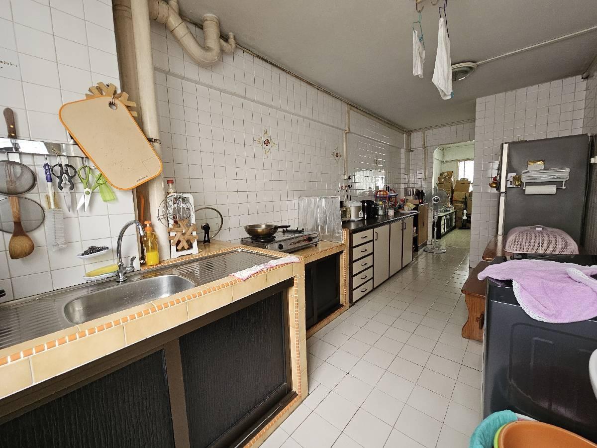 HDB Apartment for Sale: Yishun, D27, 760610