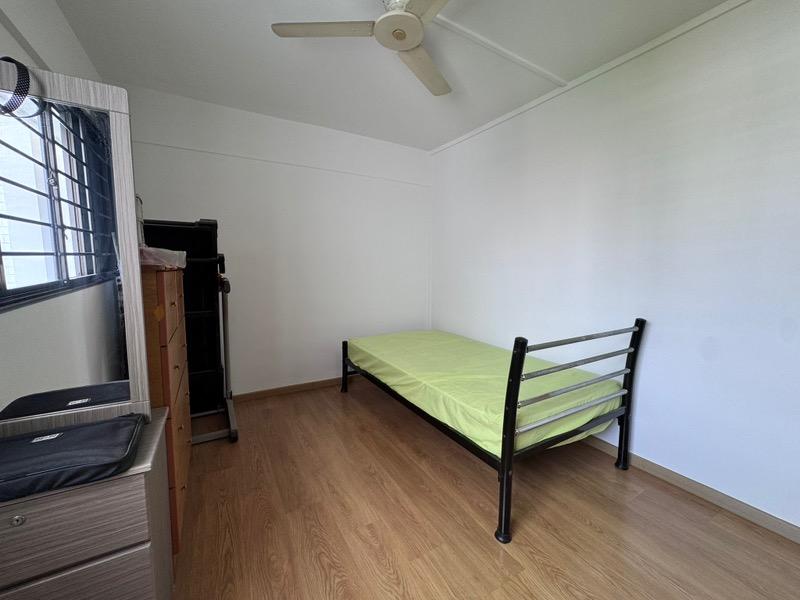 182 Bukit Batok West Avenue 8 HDB Apartment For Sale, $530,000, 3 Bed 2 Bath 1,001 sqft $529.00 psf