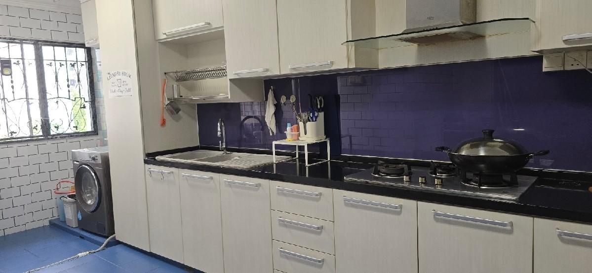 4 Boon Keng Road HDB Apartment For Sale, $870,000, 3 Bed 2 Bath 1,163 sqft $748.00 psf