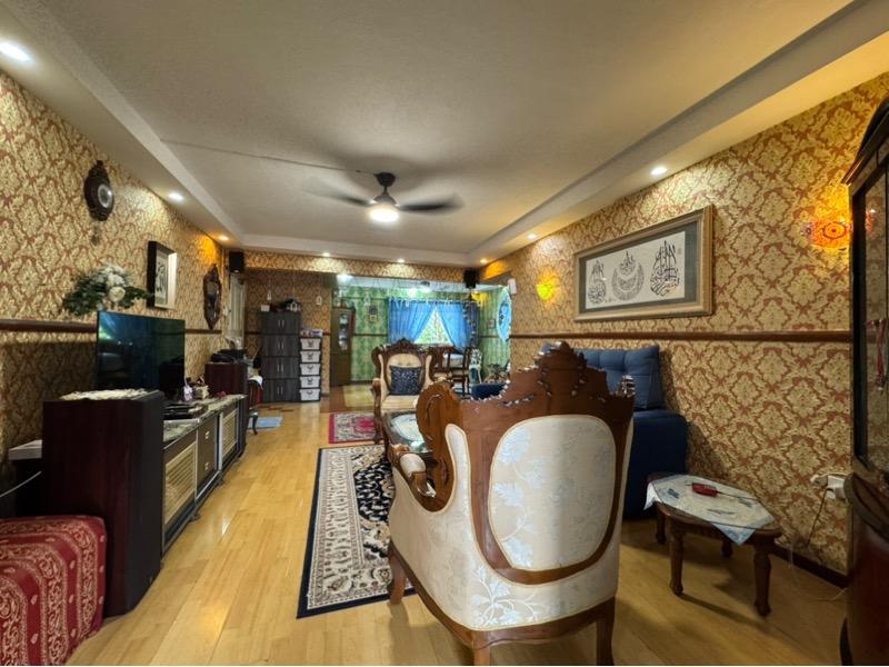 HDB Apartment for Sale: Serangoon, D19, 550216