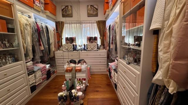 Greenwood Avenue Semi-Detached House For Sale, $8,500,000, 4 Bed 4 Bath 3,200 sqft $3,542.00 psf