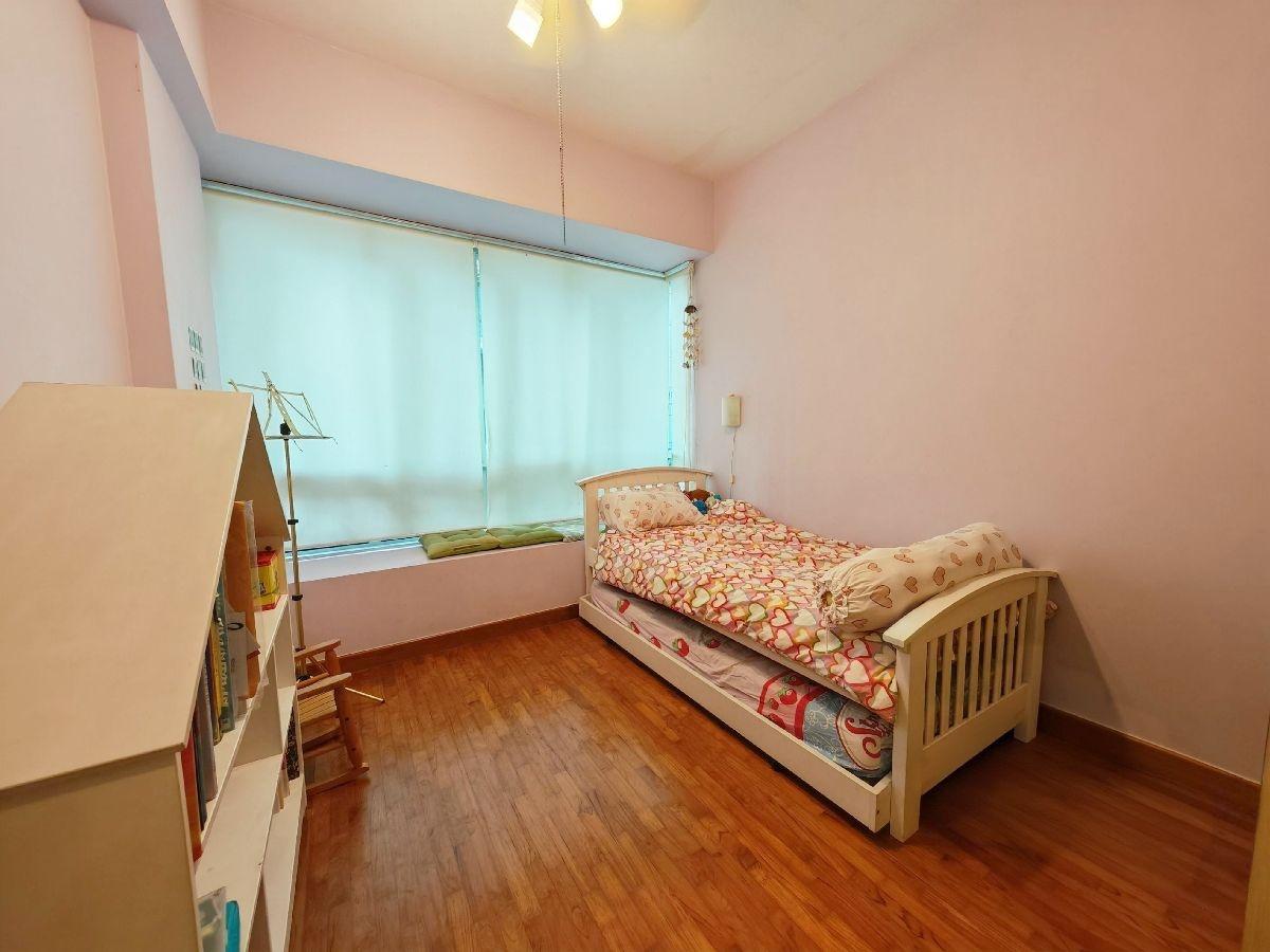 The Stellar Condominium For Sale, $2,470,000, 3 Bed 3 Bath 1,324 sqft $1,866.00 psf