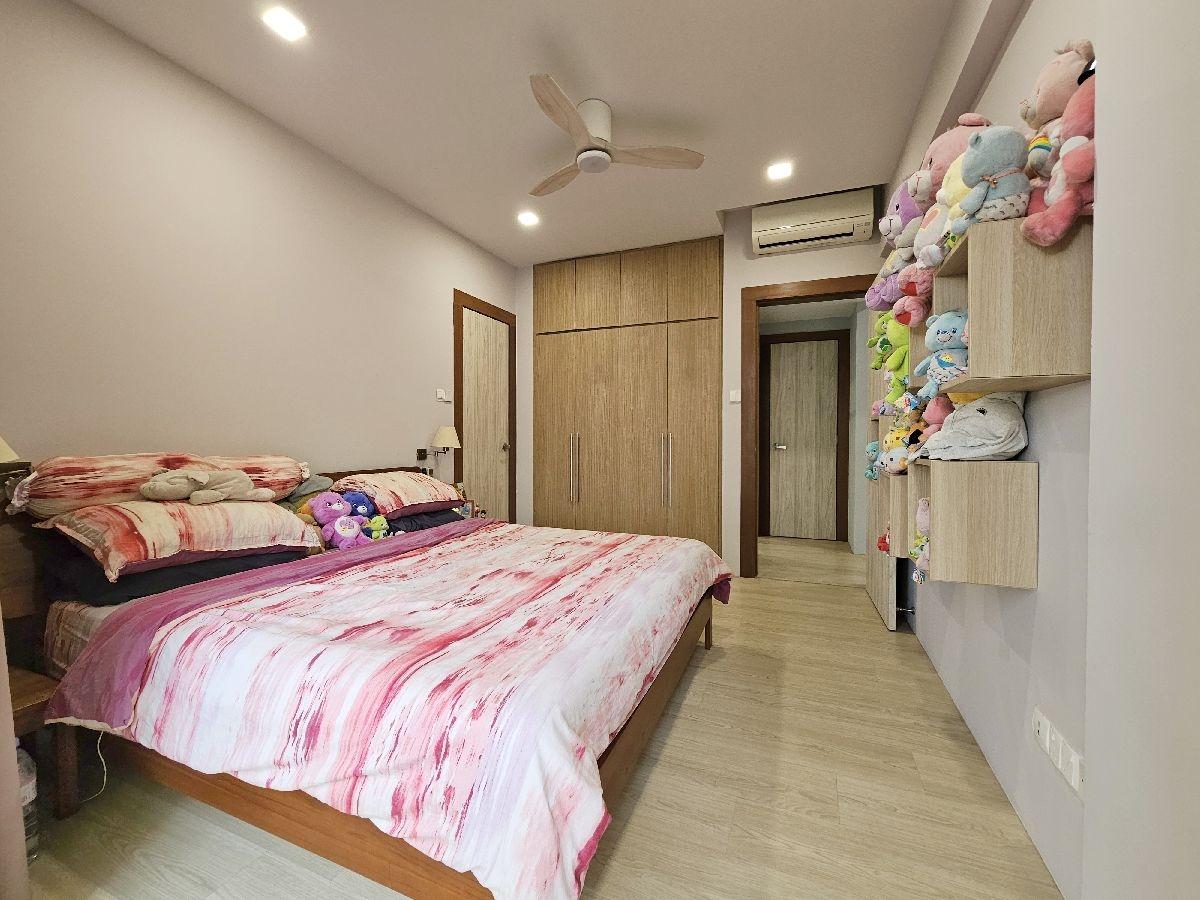 Ris Grandeur Condominium For Sale, $1,500,000, 2 Bed 2 Bath 1,066 sqft $1,407.00 psf