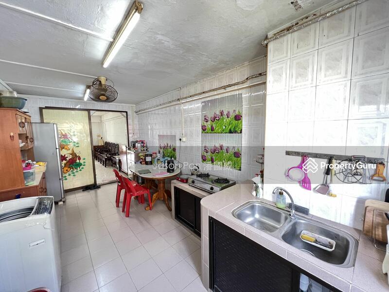 HDB Flat for Sale: Geylang, D14, 380101