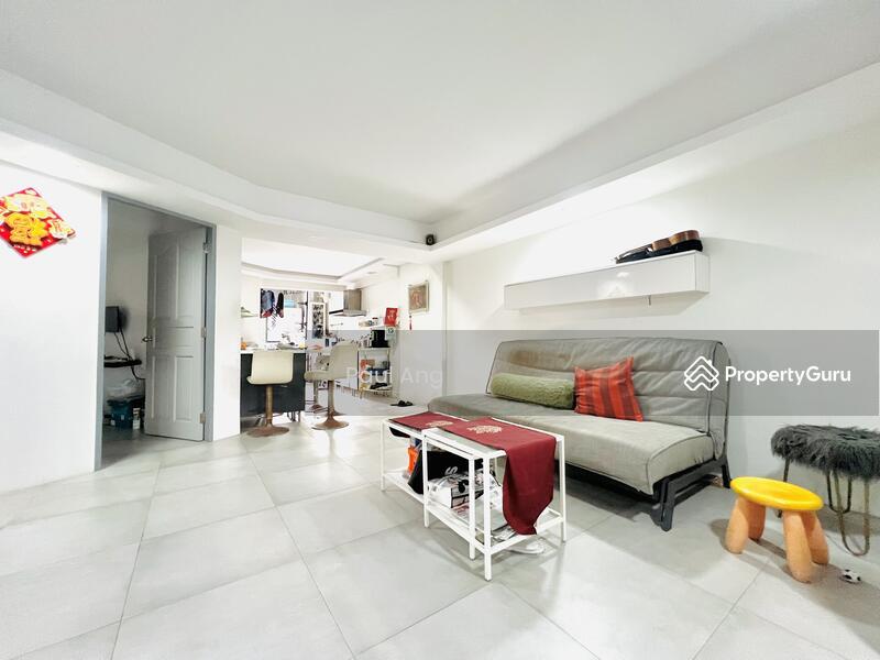 Prop-GPT: HDB Flat: D14  54 Cassia Crescent