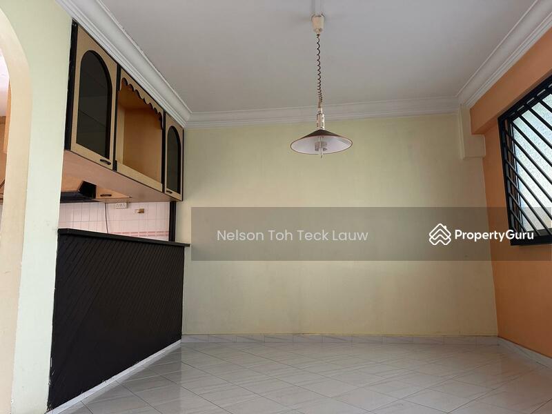HDB Flat for Sale: D23, 670422