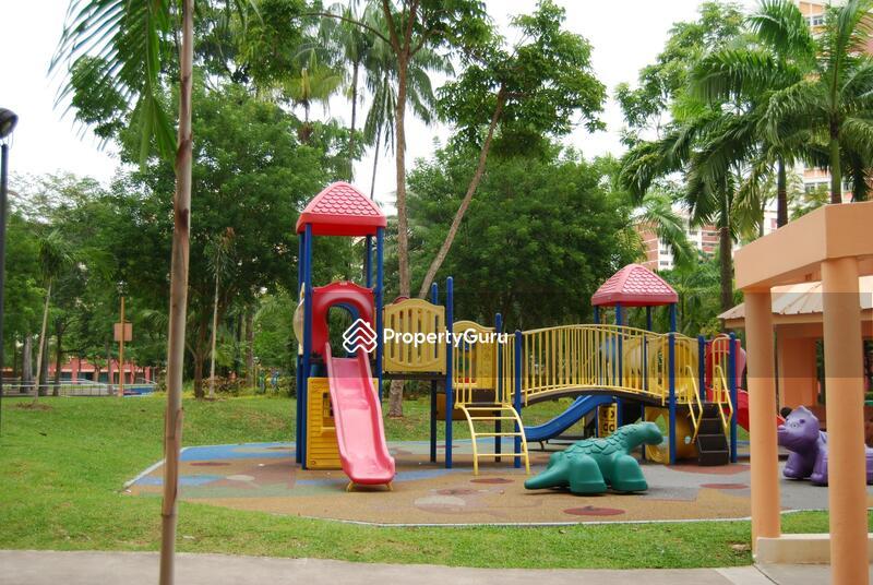 705 Pasir Ris Drive 10