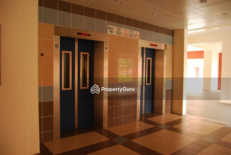 705 Pasir Ris Drive 10