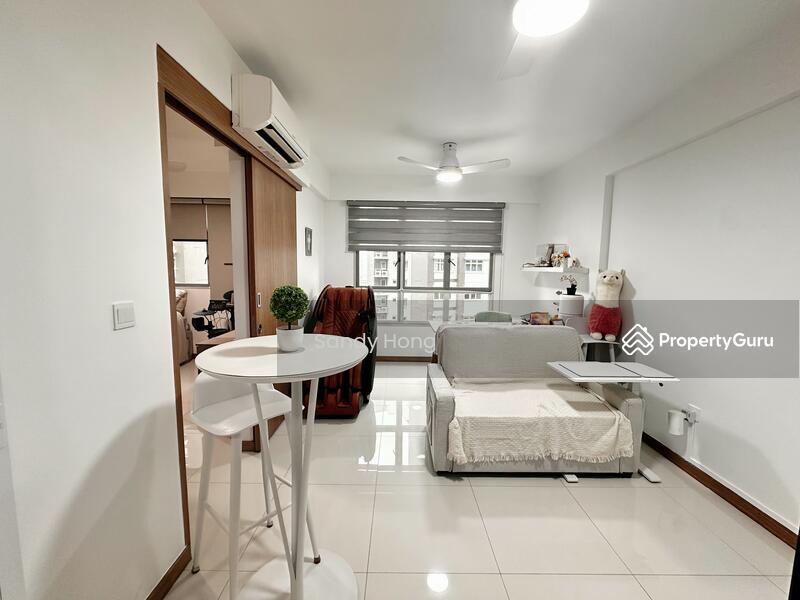 Prop-GPT: HDB Flat: D23 Bukit Batok 450D Bukit Batok West Avenue 6