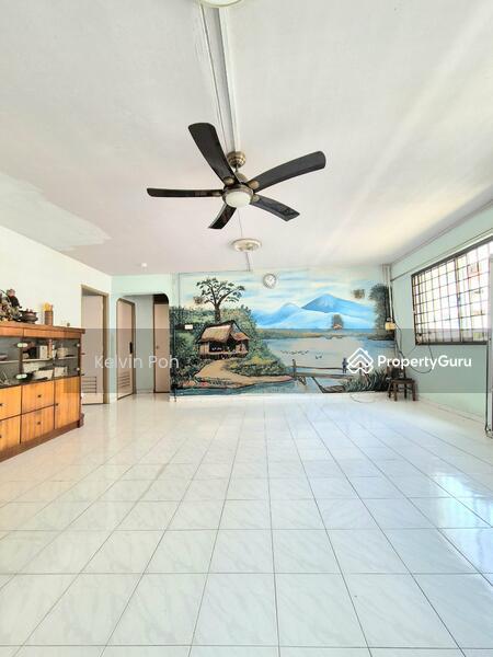 Prop-GPT: HDB Flat: D27 Yishun 720 Yishun Street 71