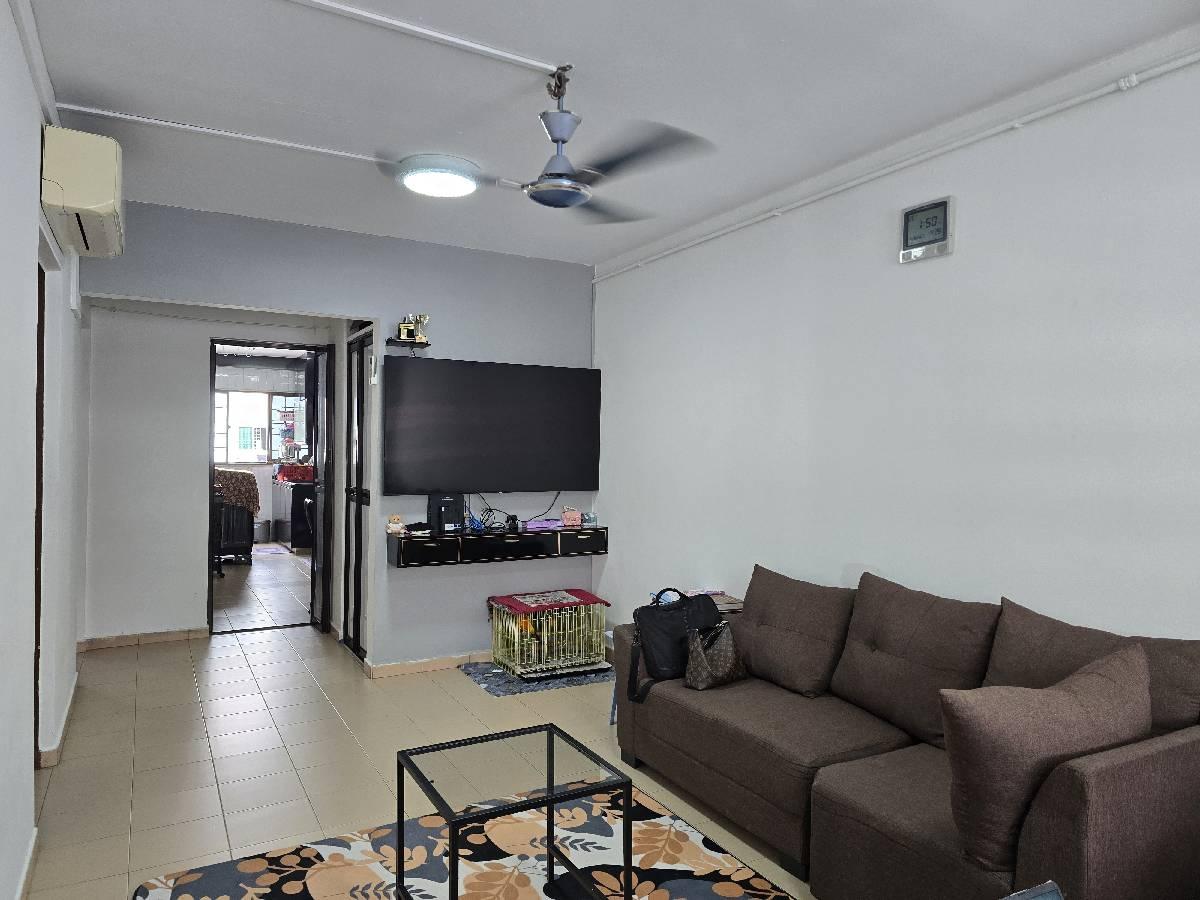 Prop-GPT: HDB Apartment: D23 Bukit Panjang Blk 250 Bangkit Road
250 Bangkit