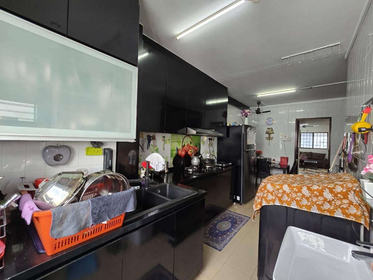 Blk 250 Bangkit Road
250 Bangkit  HDB Apartment For Sale, $480,000, 2 Bed 2 Bath 797 sqft $602.00 psf