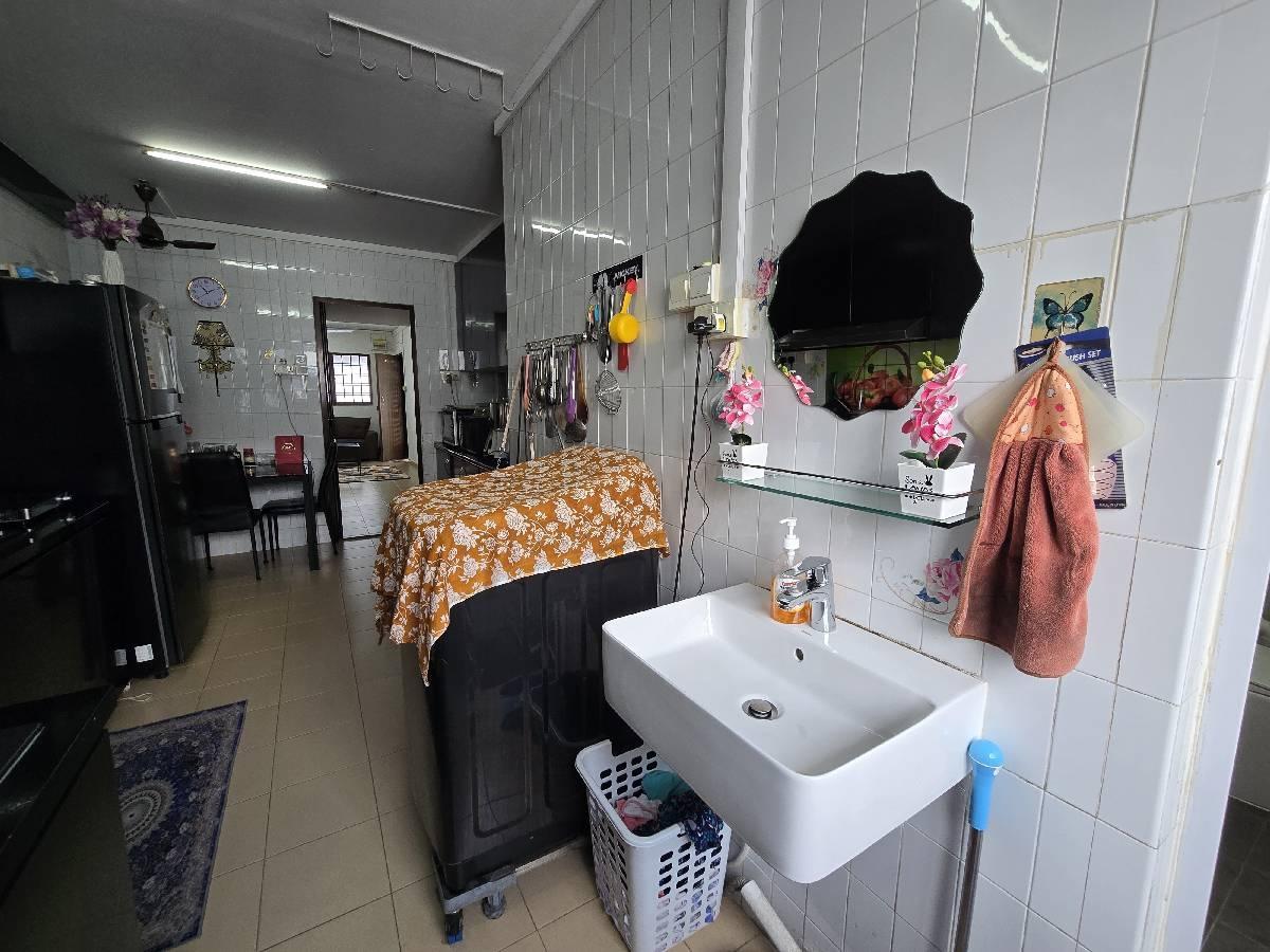 Blk 250 Bangkit Road
250 Bangkit  HDB Apartment For Sale, $480,000, 2 Bed 2 Bath 797 sqft $602.00 psf