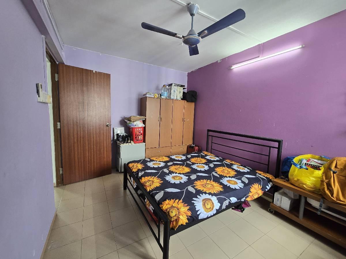 Blk 250 Bangkit Road
250 Bangkit  HDB Apartment For Sale, $480,000, 2 Bed 2 Bath 797 sqft $602.00 psf