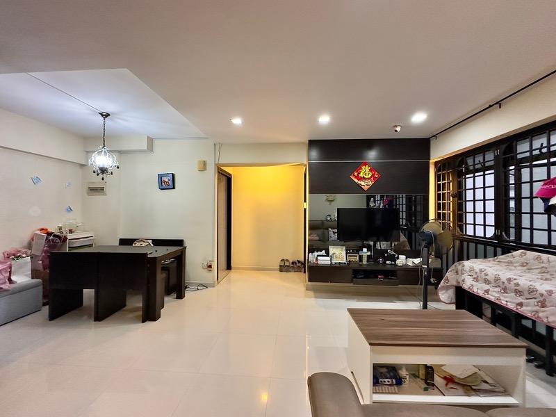 Prop-GPT: HDB Apartment: D03 Tiong Bahru 119D Kim Tian Road