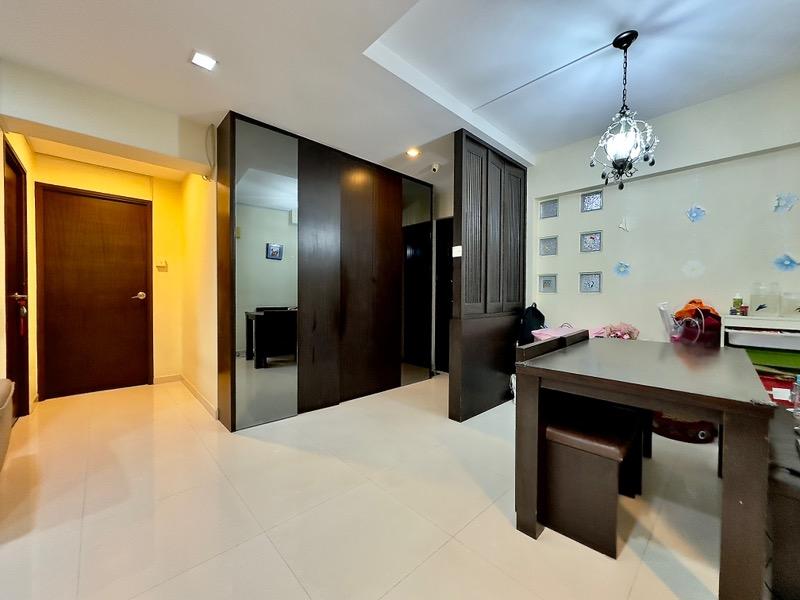 HDB Apartment for Sale: Tiong Bahru, D03, 164119