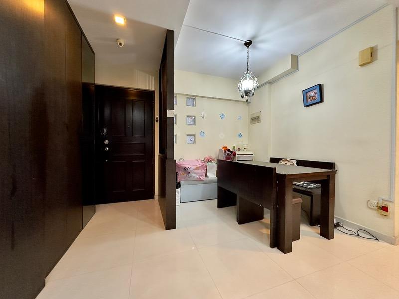 HDB Apartment for Sale: Tiong Bahru, D03, 164119