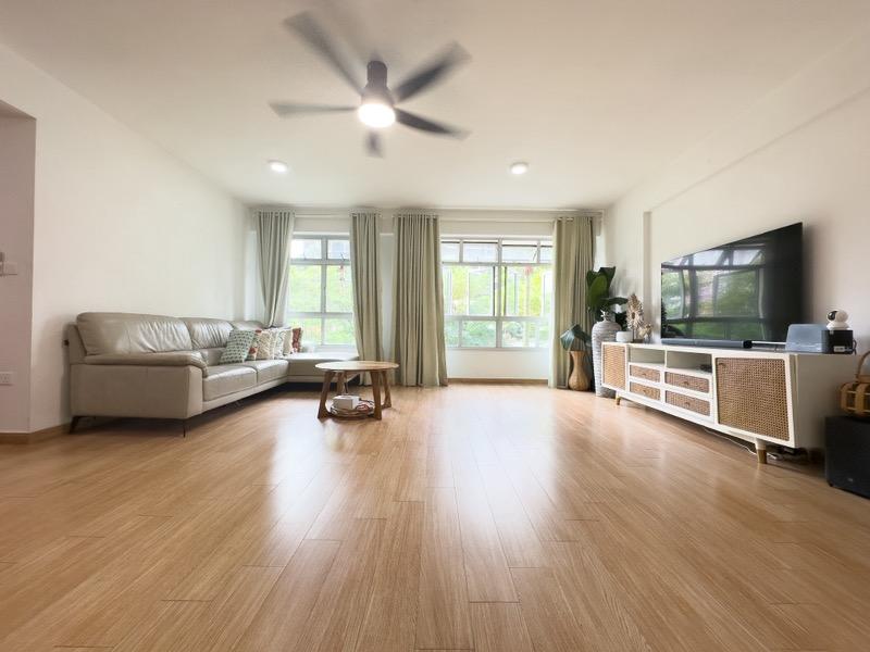 461B Bukit Batok West Avenue 8 HDB Apartment For Sale, $799,999, 3 Bed 2 Bath 1,227 sqft $652.00 psf