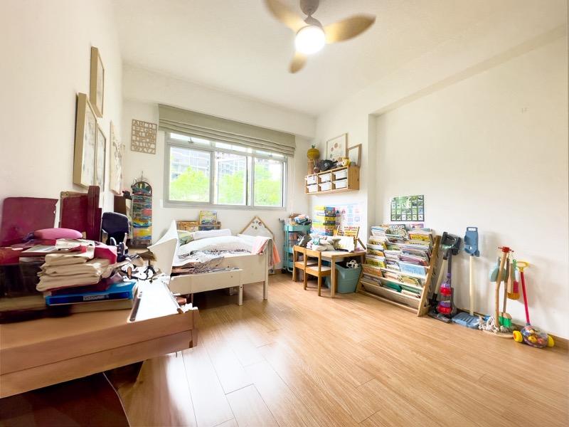 461B Bukit Batok West Avenue 8 HDB Apartment For Sale, $799,999, 3 Bed 2 Bath 1,227 sqft $652.00 psf