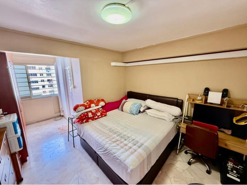 950 Jurong West Street 91 HDB Apartment For Sale, $500,000, 3 Bed 2 Bath 1,130 sqft $442.00 psf