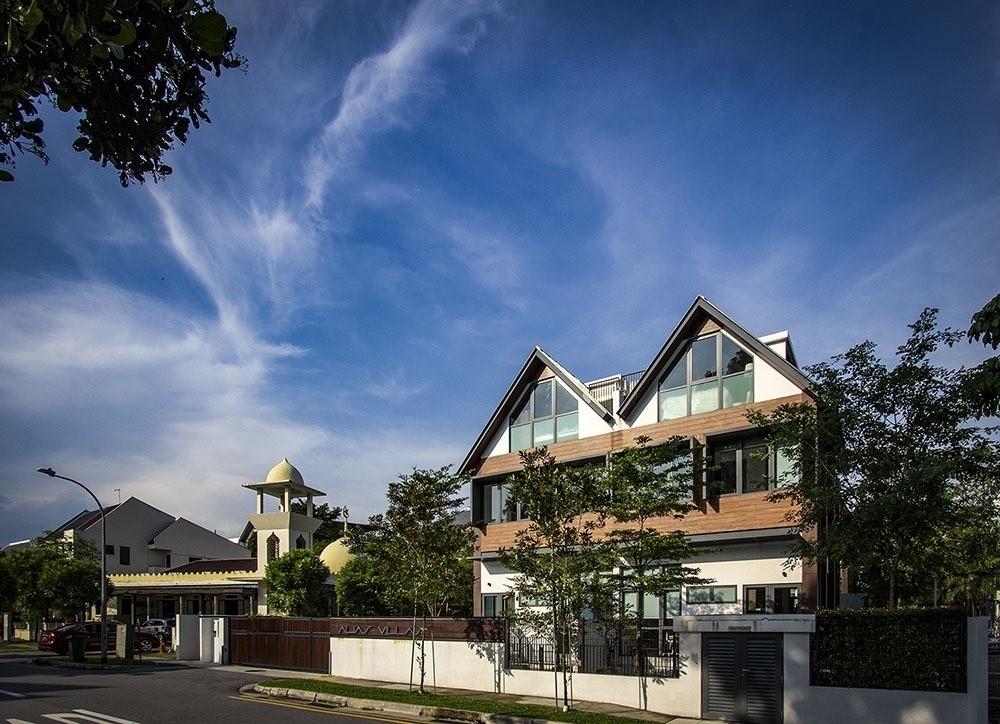 ALIAS VILLAS  For Sale, $4,570,000, 5 Bed 5 Bath 3,229 sqft $1,415.00 psf