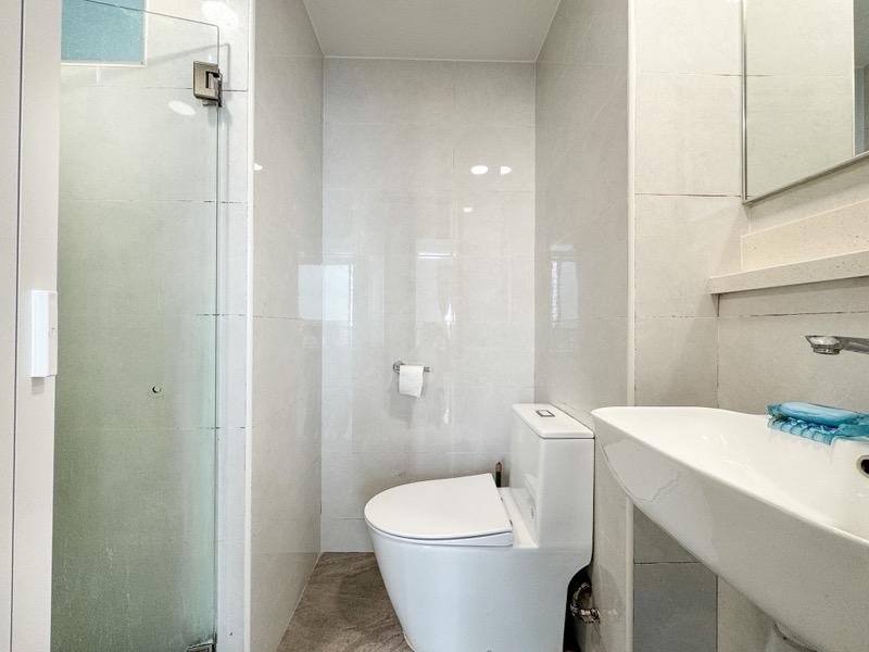 The Quartz Condominium For Sale, $1,880,000, 3 Bed 3 Bath 1,195 sqft $1,573.00 psf