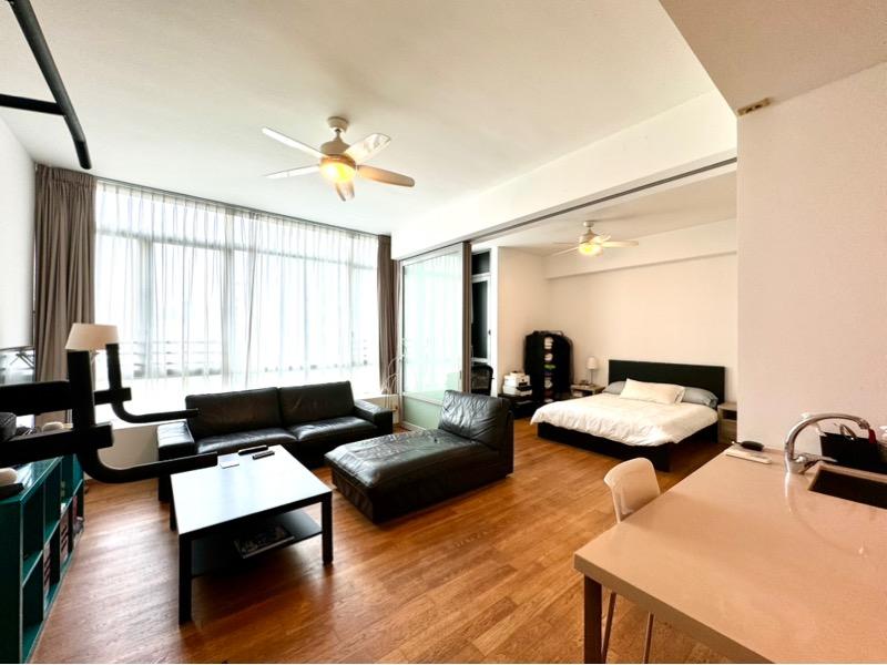 Prop-GPT: Condominium: D09  Martin Place Residences