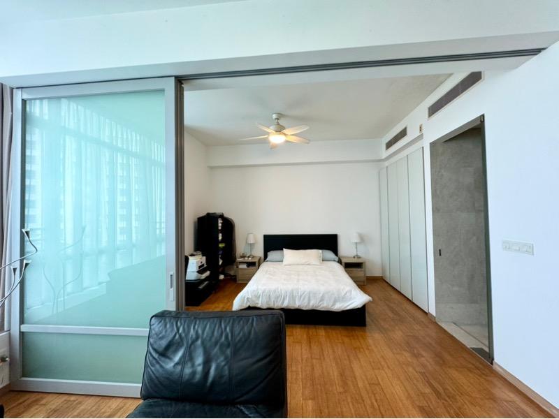 Martin Place Residences Condominium For Sale, $1,700,000, 1 Bed 1 Bath 592 sqft $2,872.00 psf