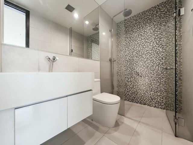 The Rochester Residences Apartment For Sale, $1,350,000, 1 Bed 1 Bath 840 sqft $1,607.00 psf