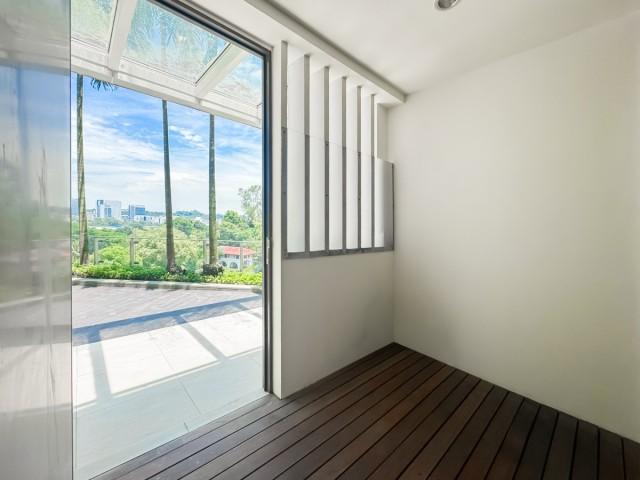 The Rochester Residences Apartment For Sale, $1,350,000, 1 Bed 1 Bath 840 sqft $1,607.00 psf