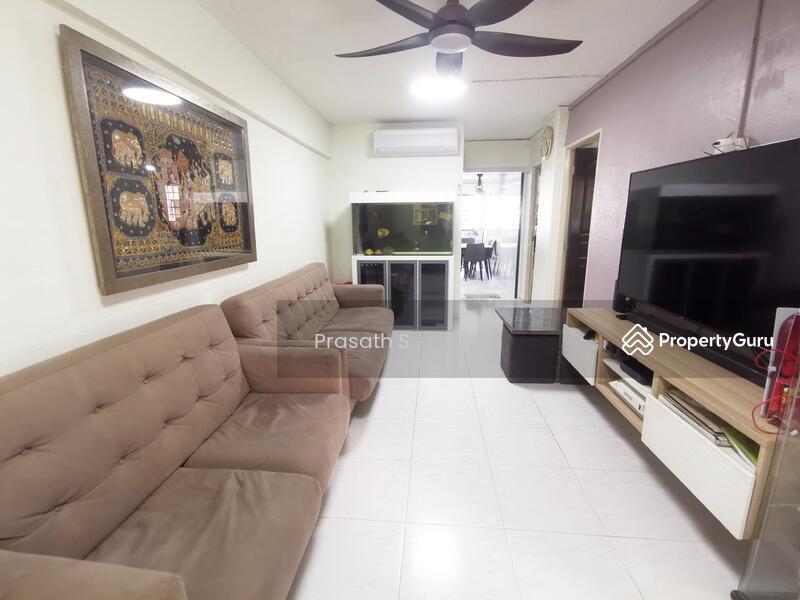 Prop-GPT: HDB Flat: D27 Yishun 126 Yishun Street 11