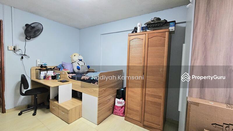 HDB Flat for Sale: Yishun, D27, 760205