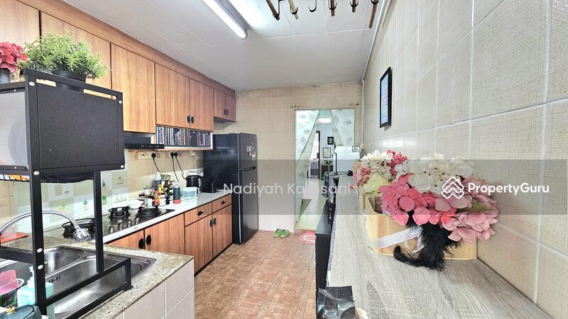 HDB Flat for Sale: Yishun, D27, 760205