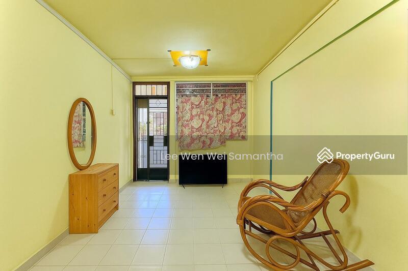 Prop-GPT: HDB Flat: D23 Bukit Batok 269 Bukit Batok East Avenue 4
